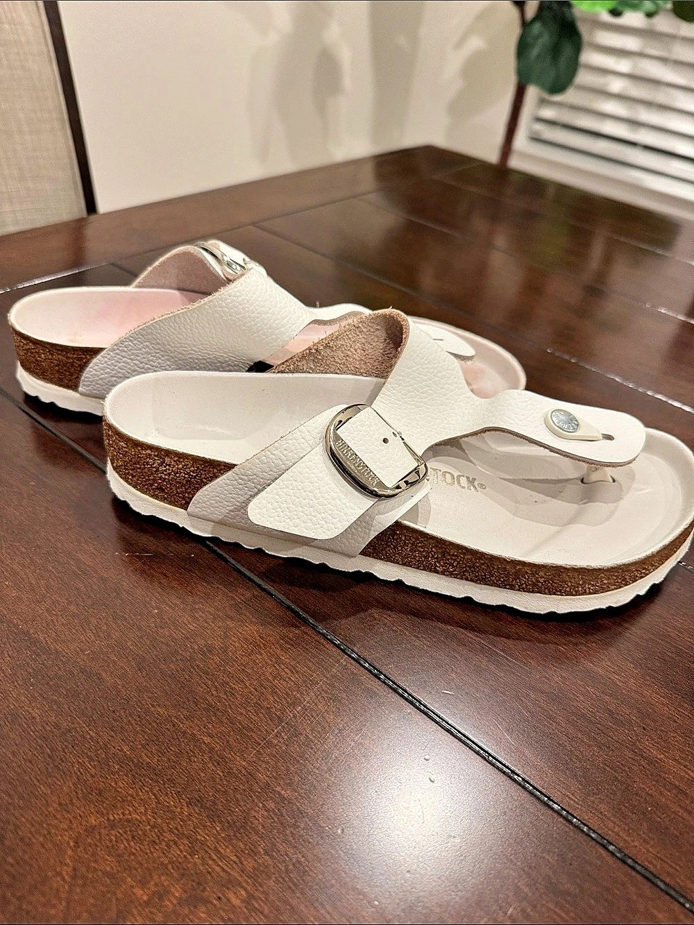 Birkenstock Gizeh Sandals White (Size EU39/US 8.5)